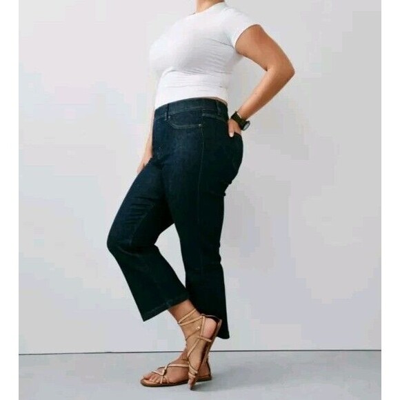 EUC SPANXshape EveryWear Kick Flare Raw Indigo Jeans size Large - Picture 2 of 7